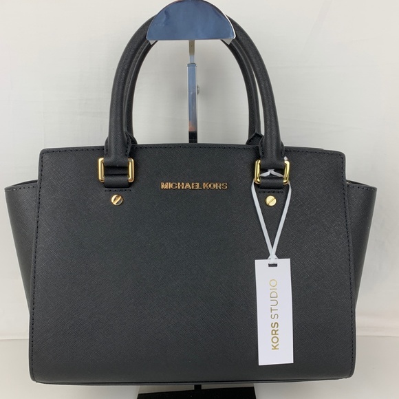Michael Kors Handbags - New Michael Kors Selma Medium Leather Satchel